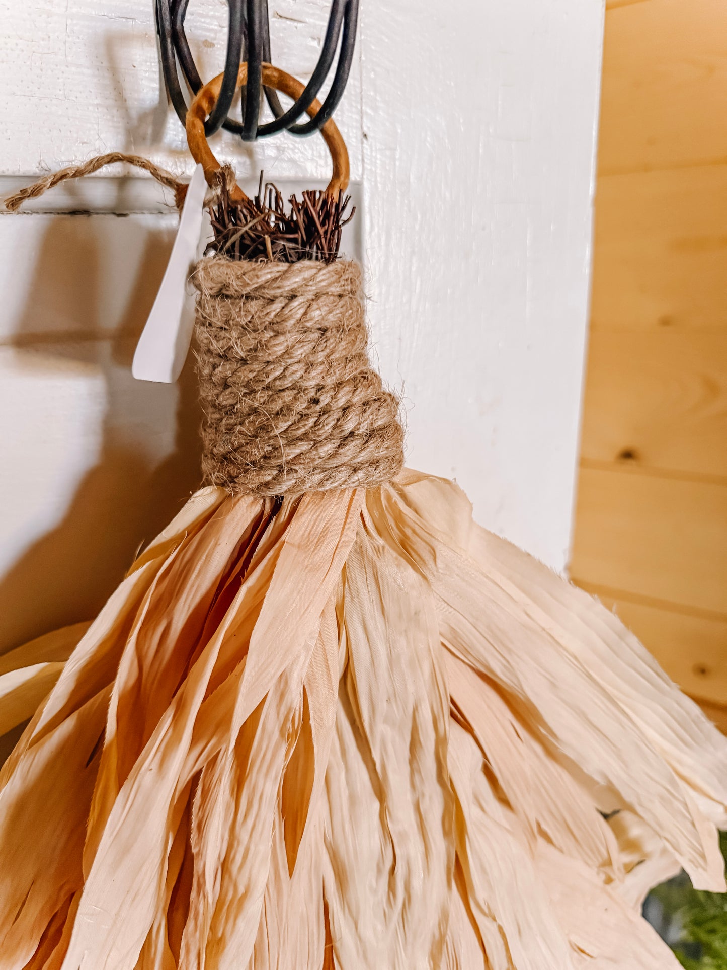 Corn Husk Swag 28"