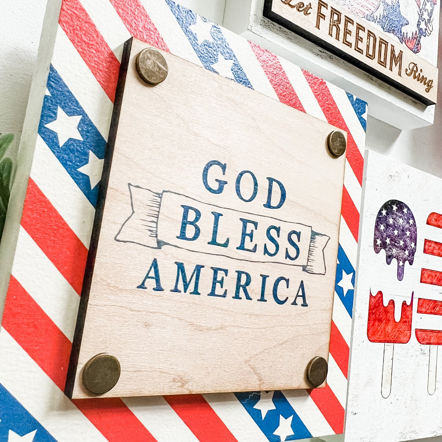Patriotic Mini Tiered Tray Sign