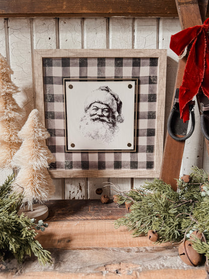 Santa Face on Plaid Background w/ Gold Trim