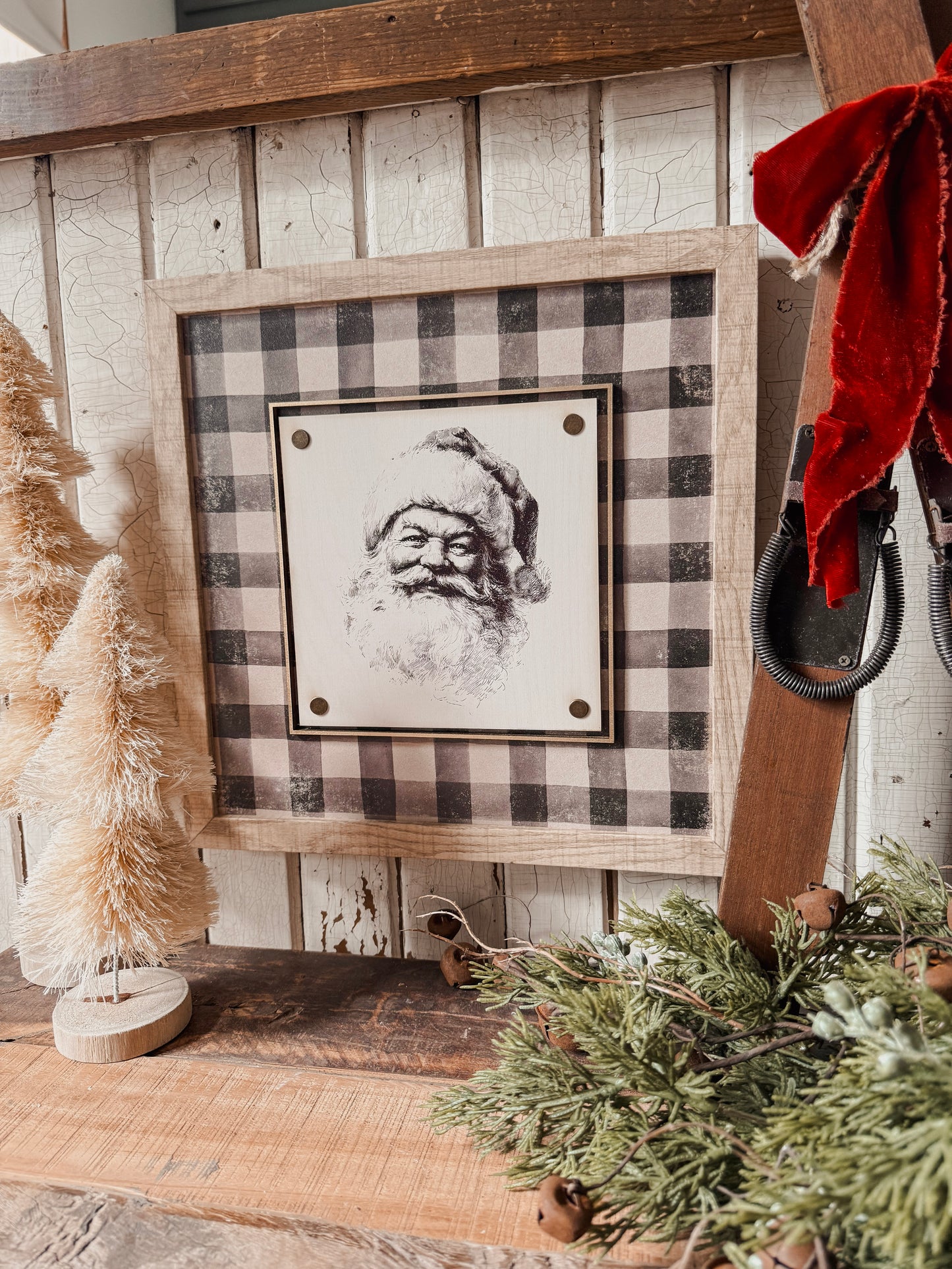 Santa Face on Plaid Background w/ Gold Trim