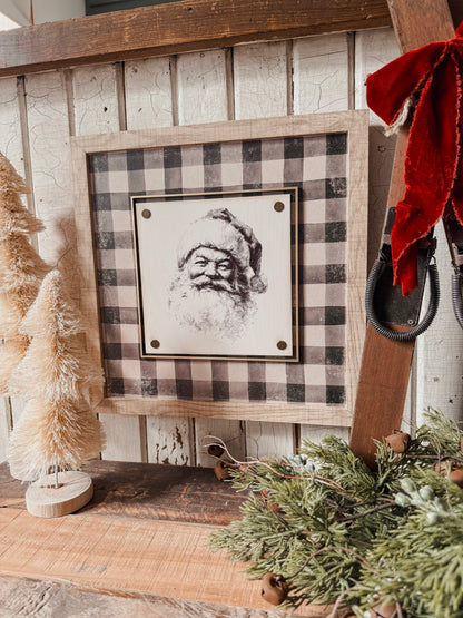 Santa Face on Plaid Background w/ Gold Trim