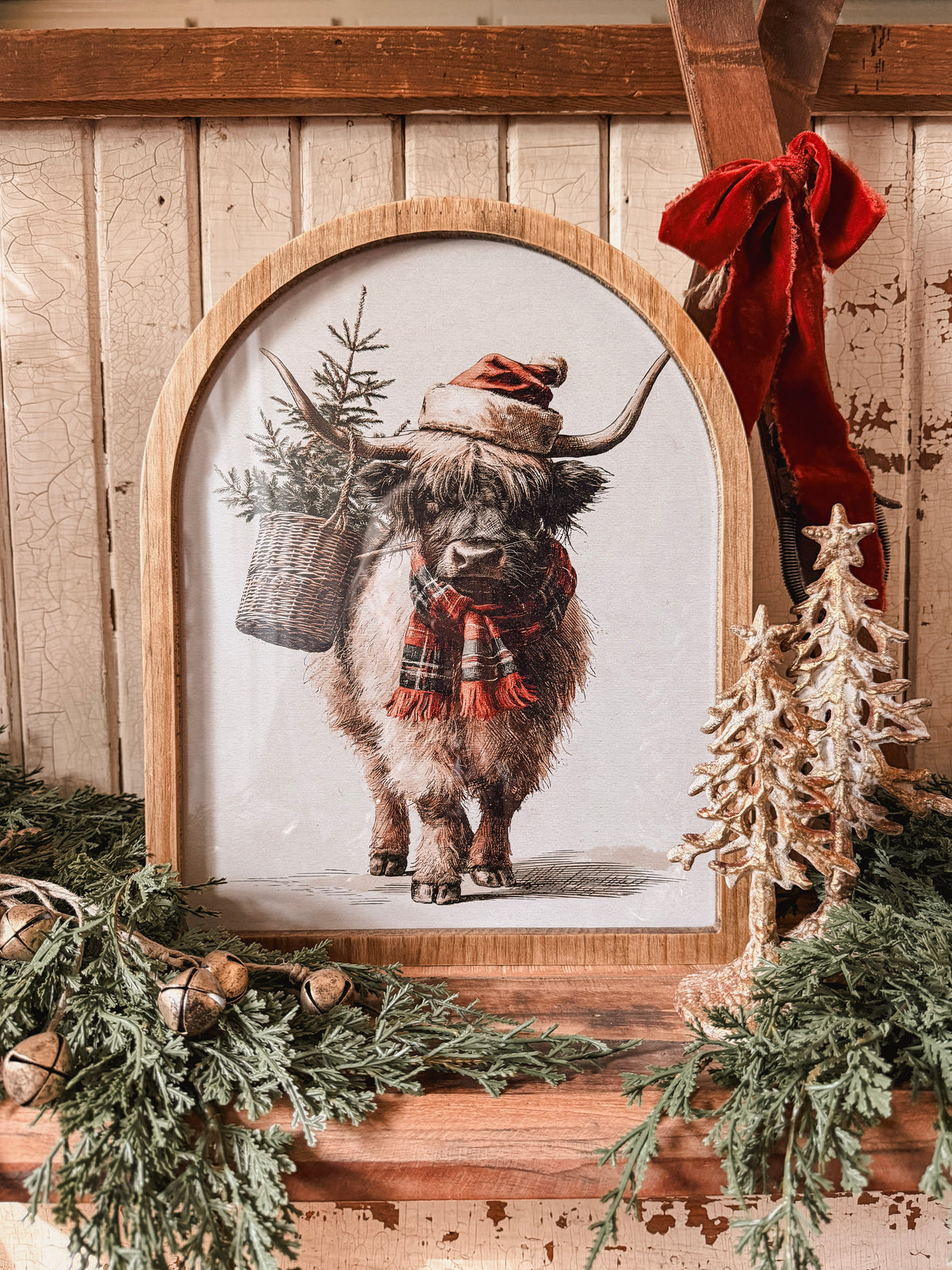 Framed Arch - Neutral Highland Christmas Cow
