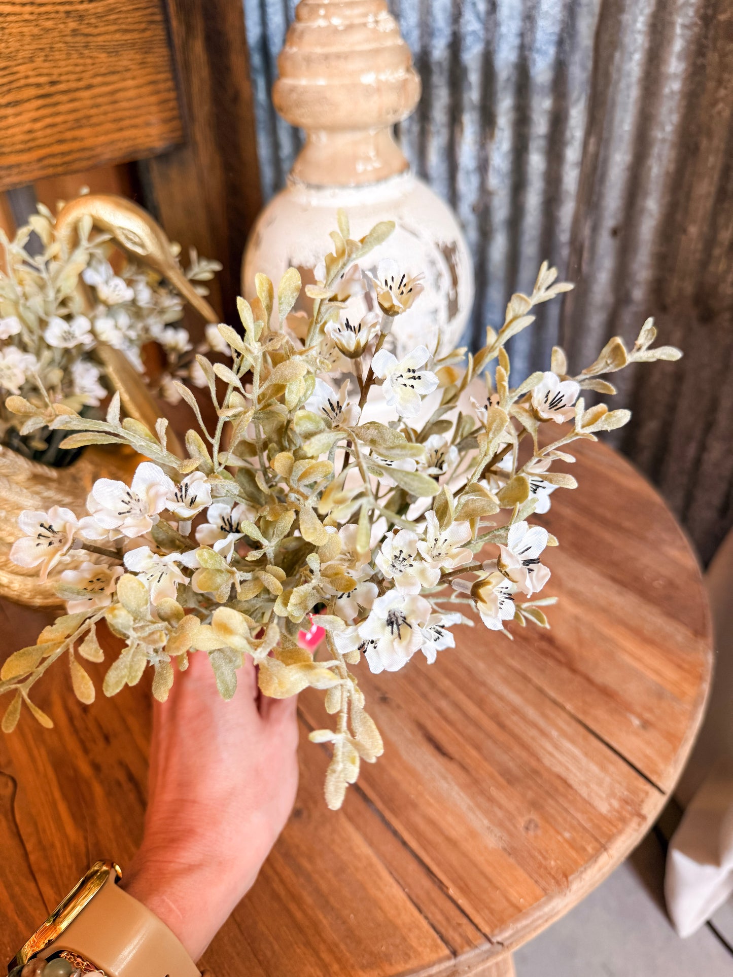 Moongate Bloom Bush 11"