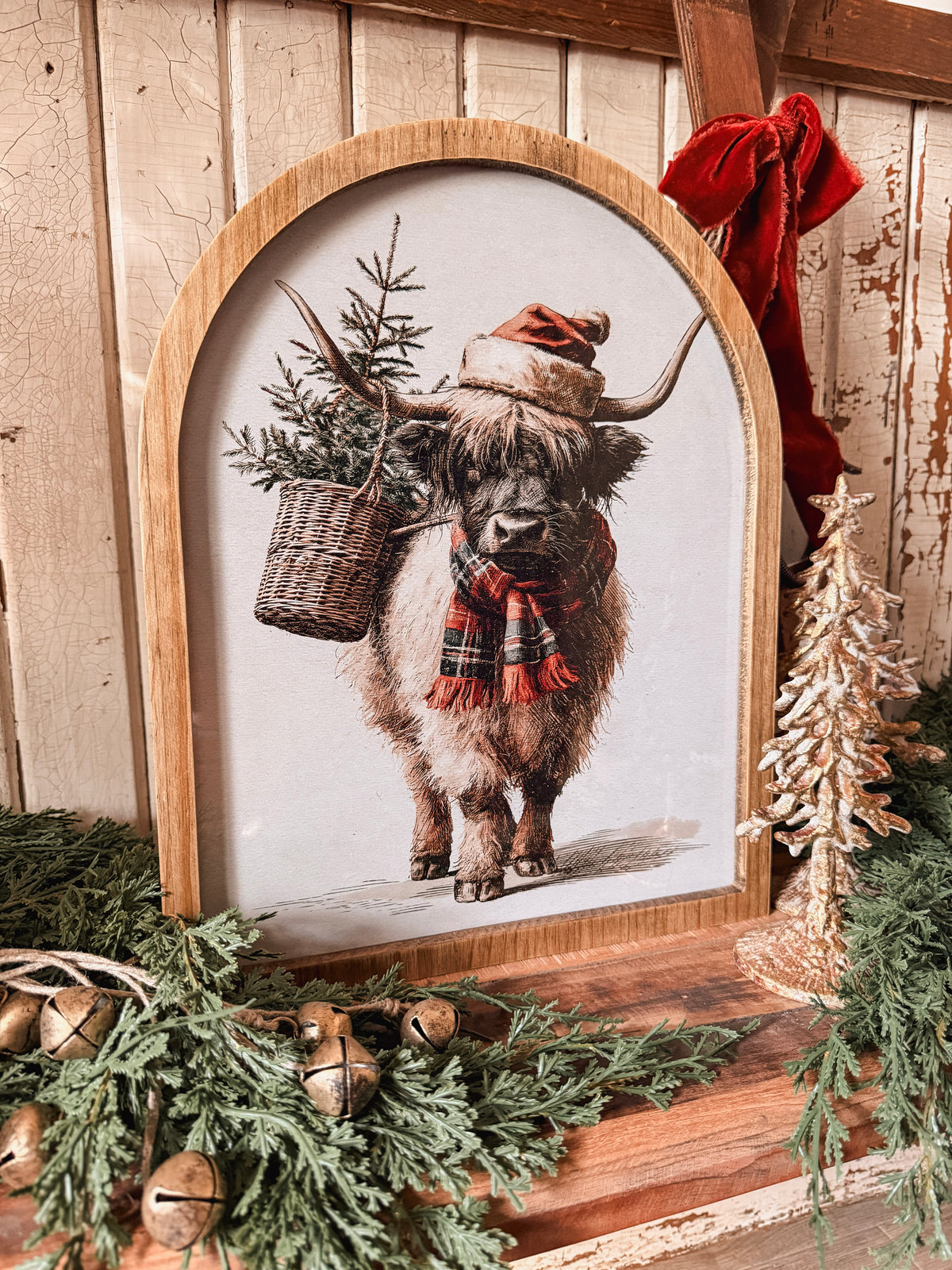 Framed Arch - Neutral Highland Christmas Cow