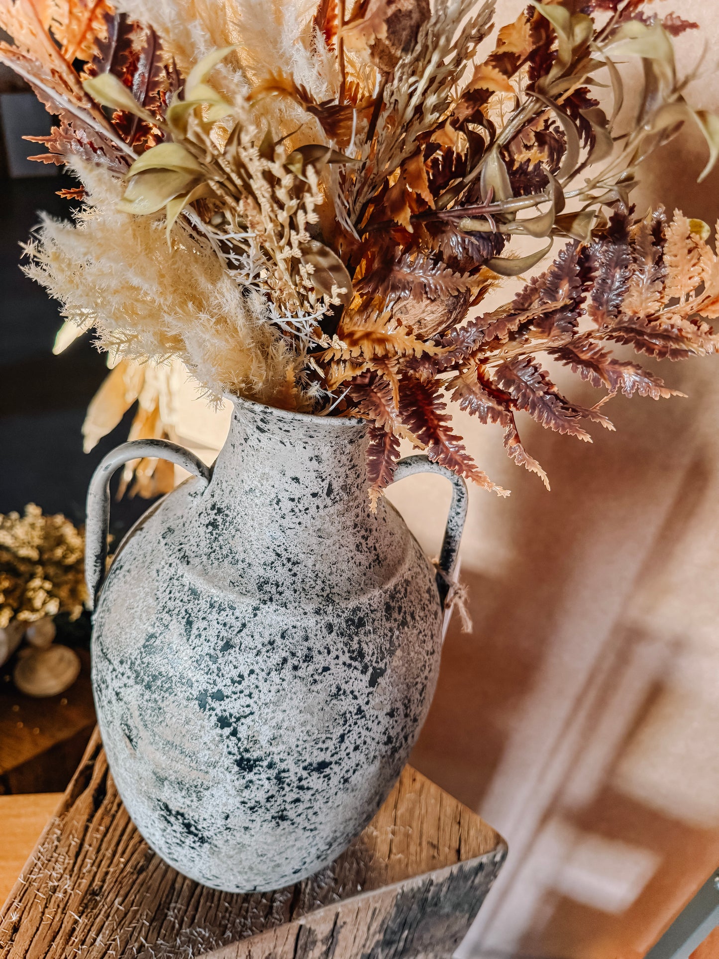 Pampas Hills Bouquet 20"