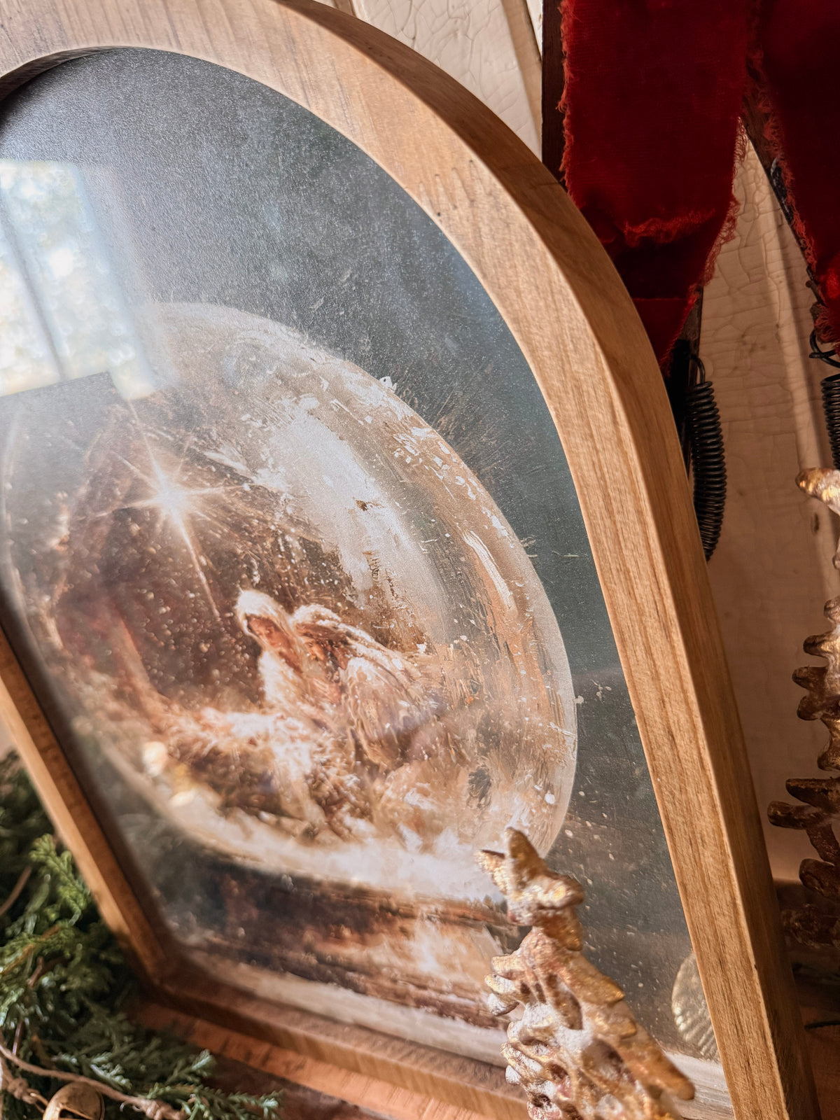 Framed Arch - Christmas Nativity Snow Globe