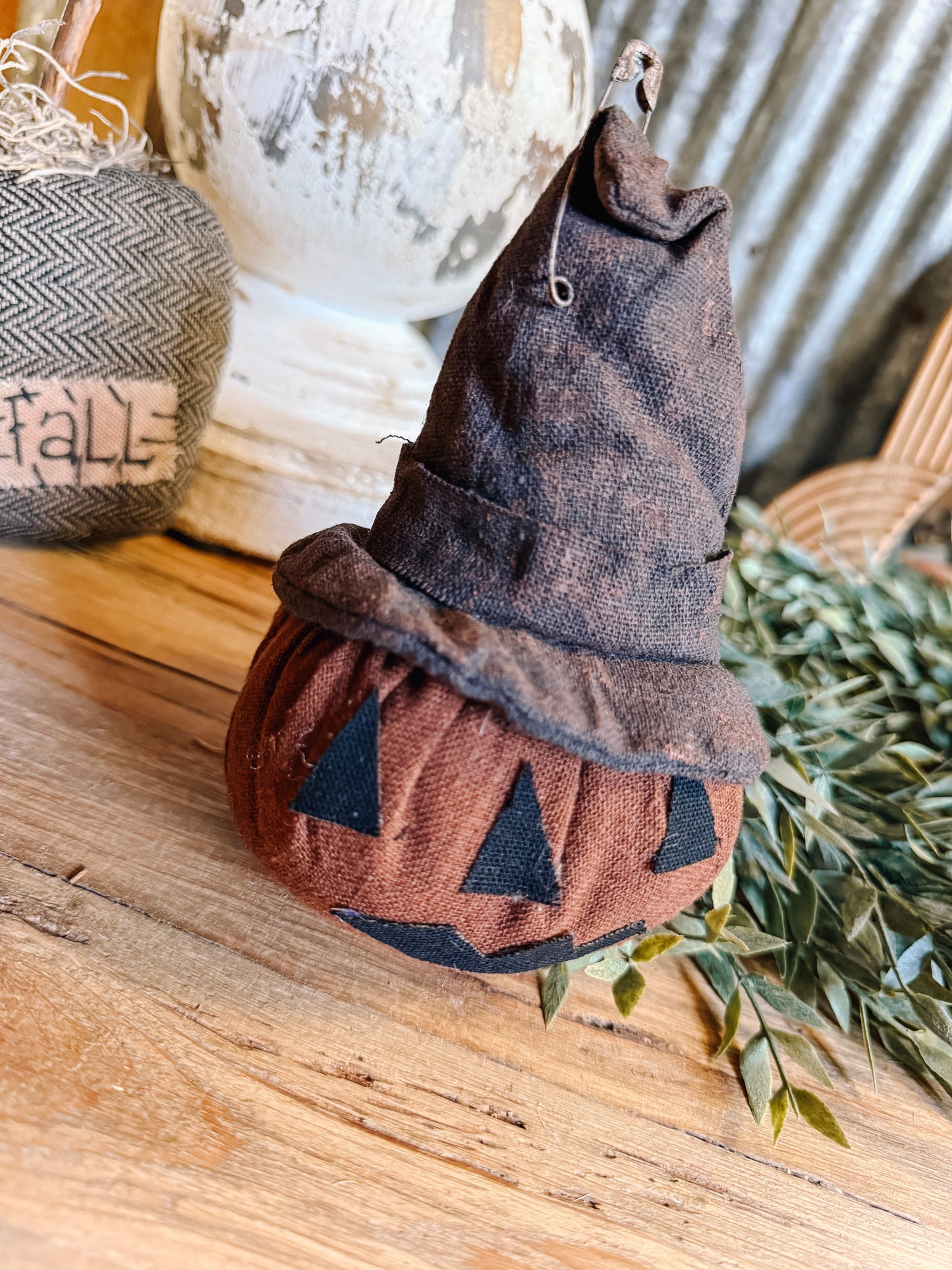 Primitive Jack-O-Lantern Face Pumpkin
