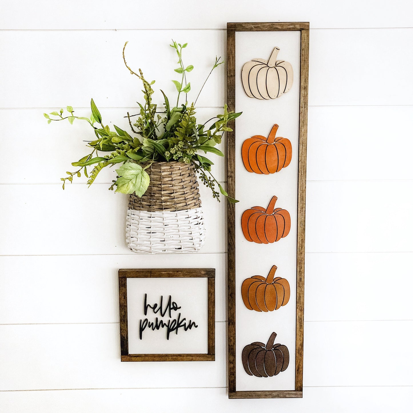 Ombre Orange Pumpkins Skinny Sign
