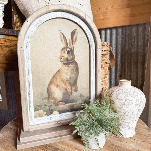 18" Arched Vintage Rabbit Frame