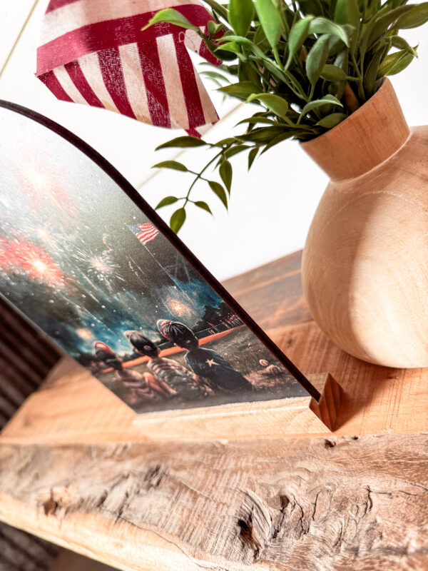 Vintage 4th of July Three Boys and Fireworks Arched Sign - Image 4